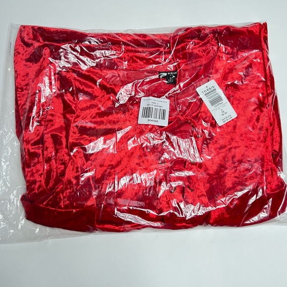 Torrid Red Devil Asymmetrical Costume size 2X - Picture 4 of 5